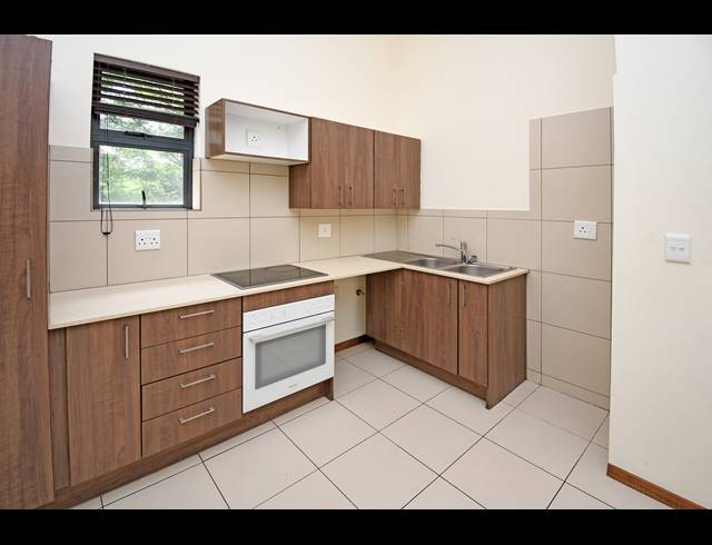 2 BEDROOM APARTMENT FOR SALE IN JACKAL CREEK GOLF ESTATE